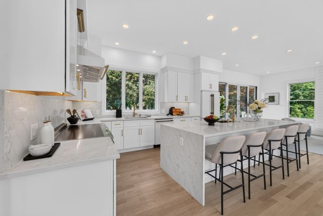 9 Morseland Ave, Newton, MA 02459