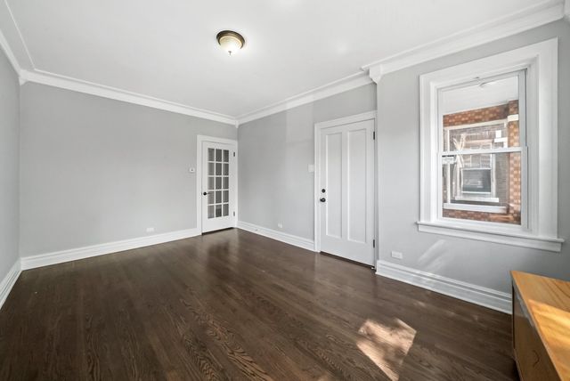 4730 S Komensky Avenue, Chicago, IL 60632