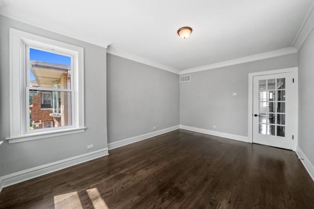 4730 S Komensky Avenue, Chicago, IL 60632