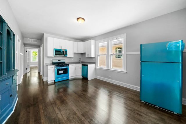 4730 S Komensky Avenue, Chicago, IL 60632