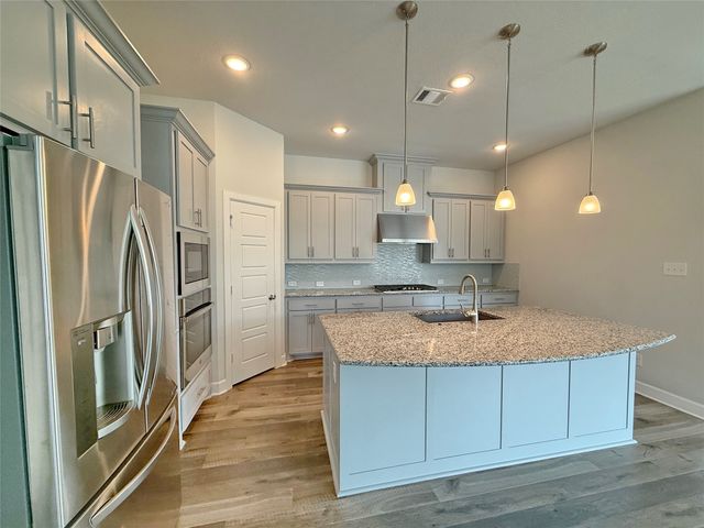 6914 Birch Creek Drive, Irving, TX 75063