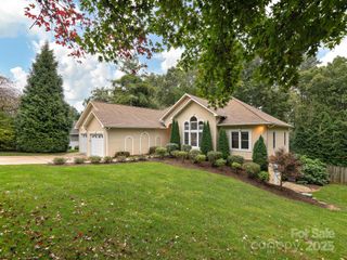321 Scarlet Tanager Court, Arden, NC 28704