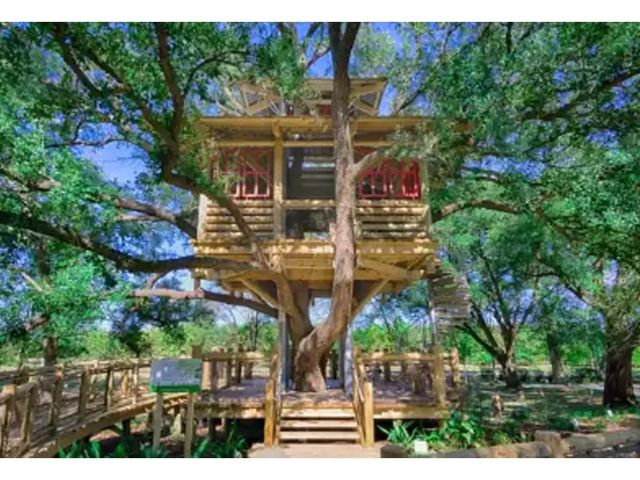 18911 Cove Mill Lane, Cypress, TX 77433