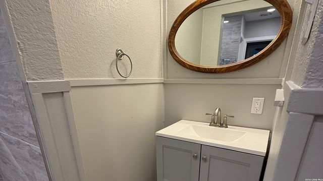 115 CONWAY DR, San Antonio, TX 78209