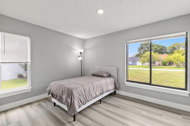 17 S FLAG CT, Kissimmee, FL 34759