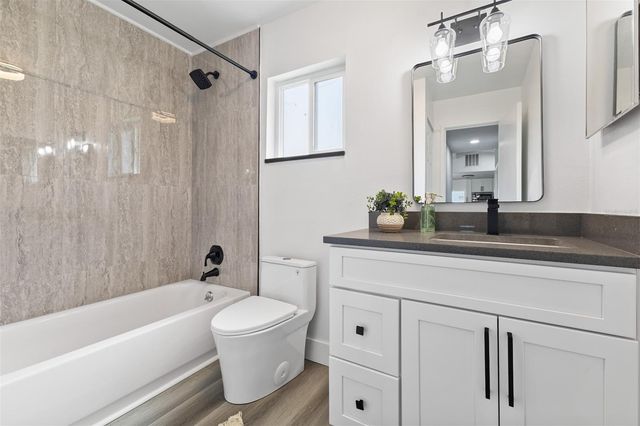 17 S FLAG CT, Kissimmee, FL 34759