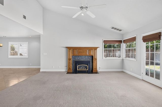 19104 Pebble Ct, Woodbridge, CA 95258