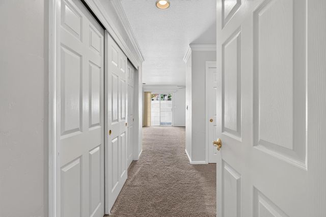 19104 Pebble Ct, Woodbridge, CA 95258