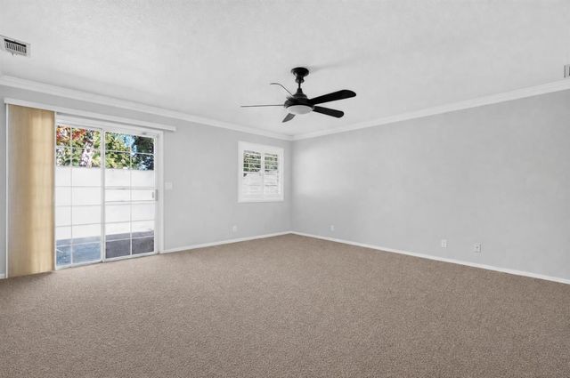 19104 Pebble Ct, Woodbridge, CA 95258