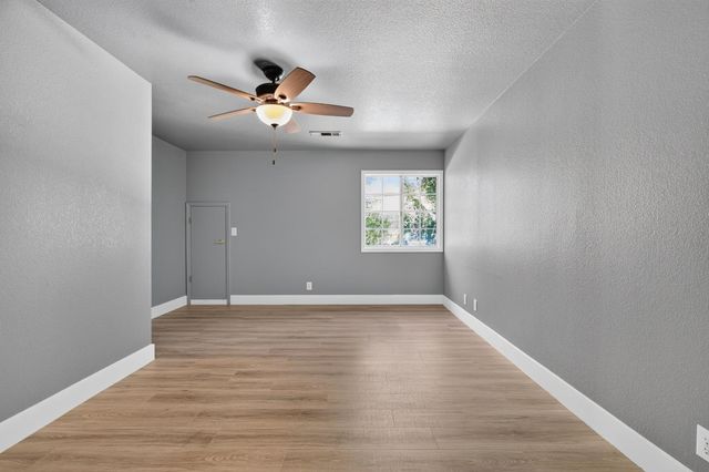 19104 Pebble Ct, Woodbridge, CA 95258