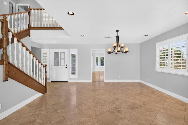 19104 Pebble Ct, Woodbridge, CA 95258