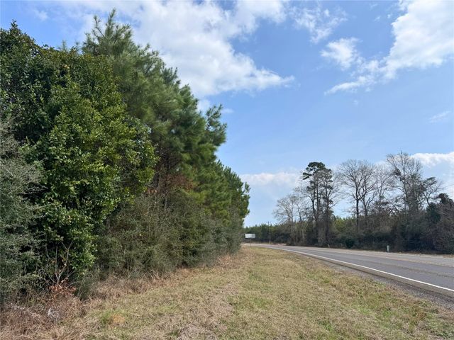 2 Menard Chapel Road, Livingston, TX 77351