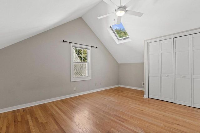 4918 N Berkeley BOULEVARD, Whitefish Bay, WI 53217