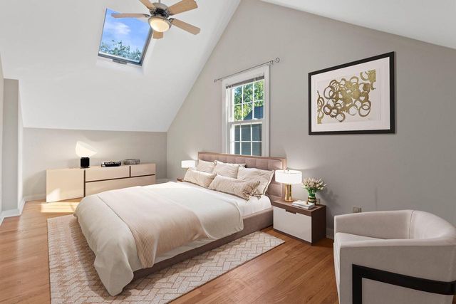 4918 N Berkeley BOULEVARD, Whitefish Bay, WI 53217