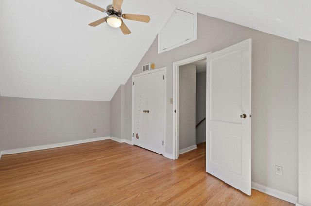 4918 N Berkeley BOULEVARD, Whitefish Bay, WI 53217