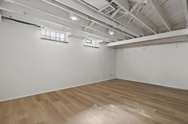 4918 N Berkeley BOULEVARD, Whitefish Bay, WI 53217