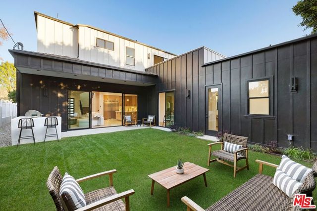 5741 Newcastle Avenue, Encino, CA 91316