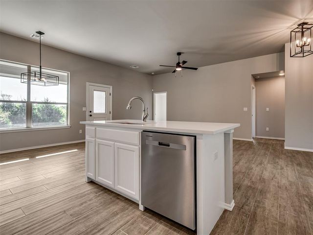 1983 Preakness Path, Blanchard, OK 73010