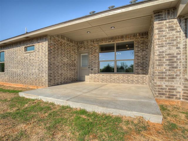 1983 Preakness Path, Blanchard, OK 73010