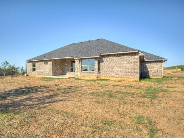 1983 Preakness Path, Blanchard, OK 73010