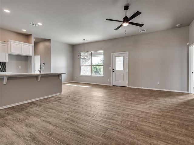 1983 Preakness Path, Blanchard, OK 73010