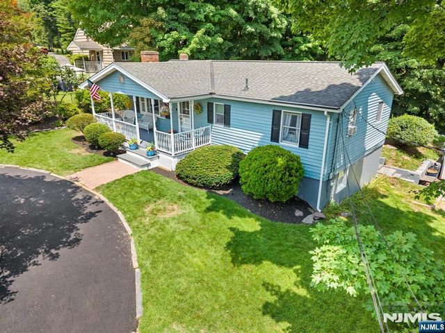 3 Lou Ann Boulevard, West Milford, NJ 07480