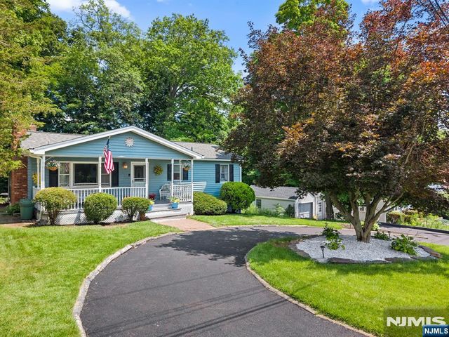 3 Lou Ann Boulevard, West Milford, NJ 07480