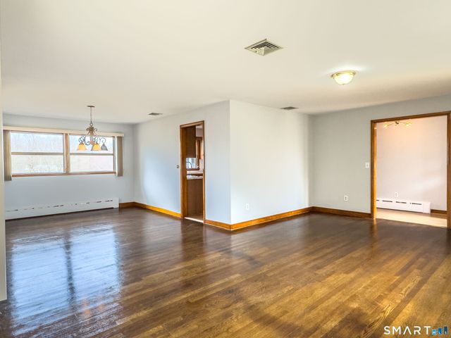 84 Everitt Street, Waterbury, CT 06704