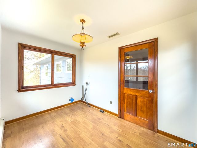 84 Everitt Street, Waterbury, CT 06704