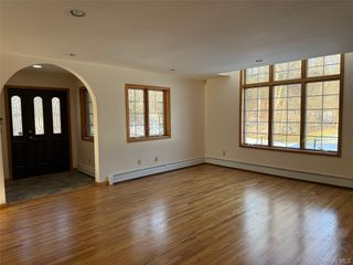 88 Pierce Circle, New Hampton, NY 10958