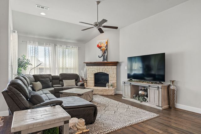 1884 Knoxbridge Road, Forney, TX 75126