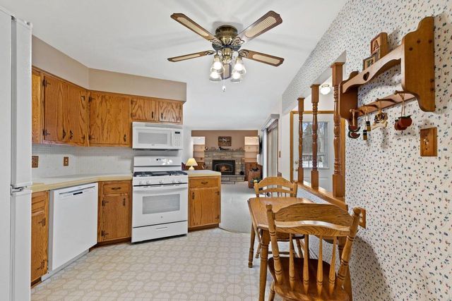 4740 St Regis DRIVE, Mount Pleasant, WI 53403