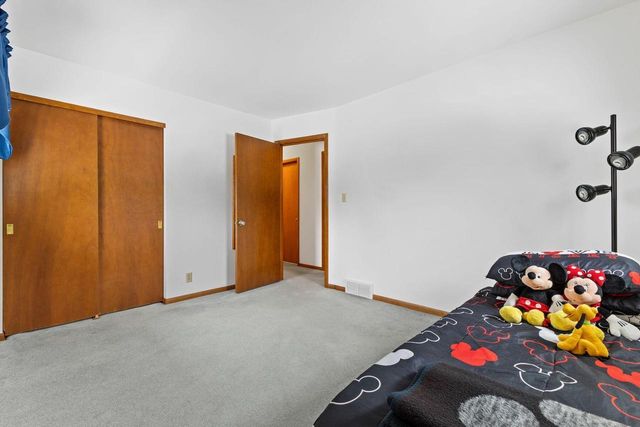 4740 St Regis DRIVE, Mount Pleasant, WI 53403