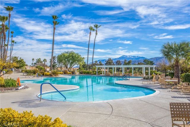 909 Pauma Valley, Banning, CA 92220