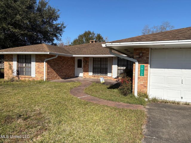 16170 Kenwood Drive, Gulfport, MS 39503