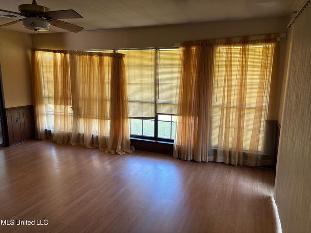 16170 Kenwood Drive, Gulfport, MS 39503