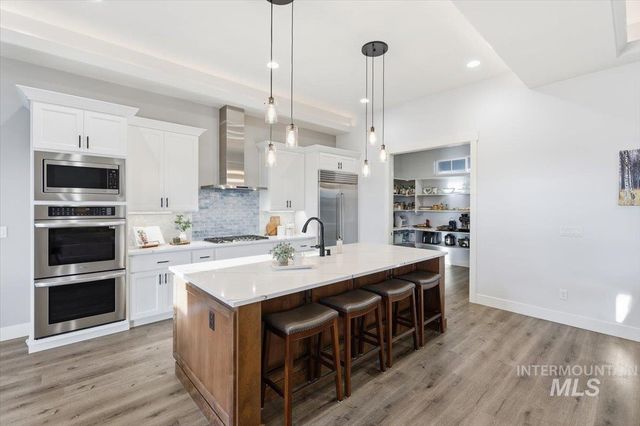 24785 Sienna Glenn St., Middleton, ID 83644