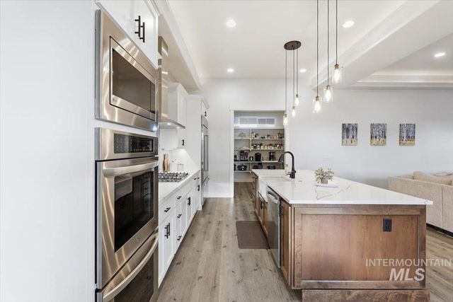 24785 Sienna Glenn St., Middleton, ID 83644