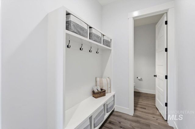 24785 Sienna Glenn St., Middleton, ID 83644