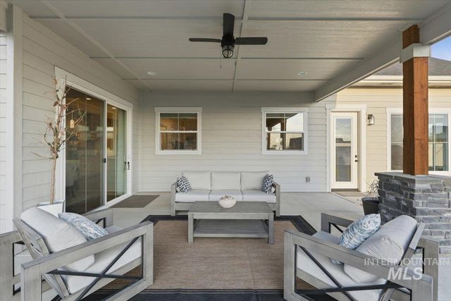 24785 Sienna Glenn St., Middleton, ID 83644