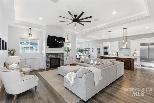 24785 Sienna Glenn St., Middleton, ID 83644