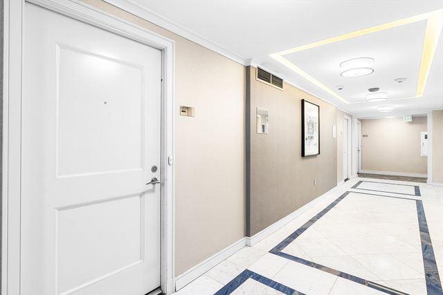 8 Whittier 18A, Boston, MA 02114