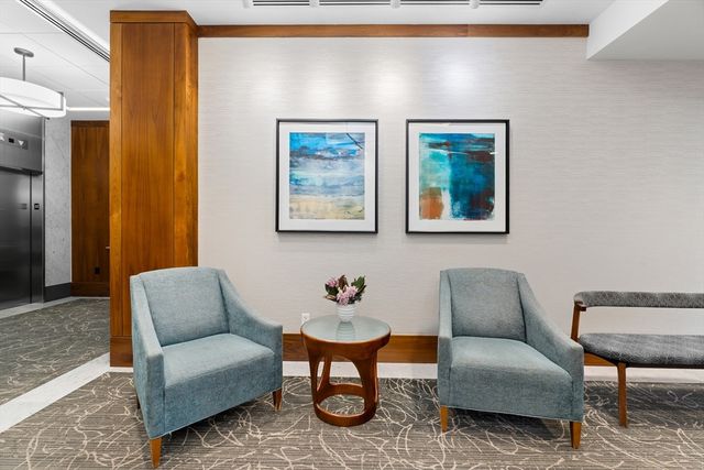 8 Whittier 18A, Boston, MA 02114