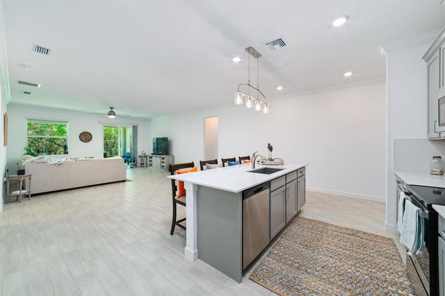 4749 Wellington Way SW, Vero Beach, FL 32968