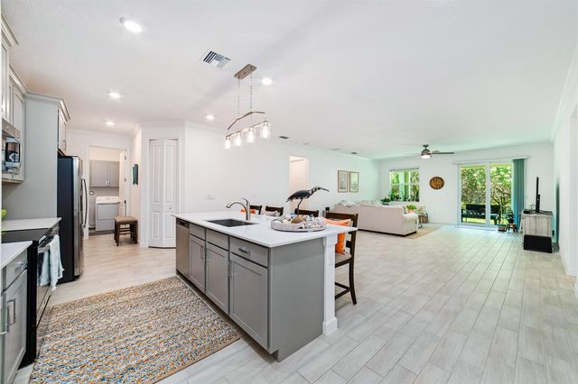 4749 Wellington Way SW, Vero Beach, FL 32968