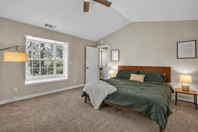 12071 Alta Sierra Dr, Grass Valley, CA 95949