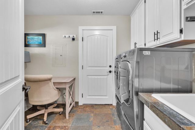 12071 Alta Sierra Dr, Grass Valley, CA 95949