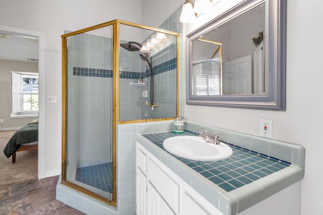 12071 Alta Sierra Dr, Grass Valley, CA 95949