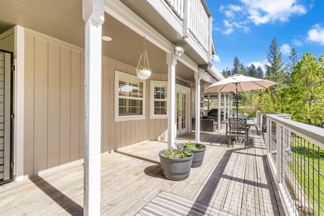 12071 Alta Sierra Dr, Grass Valley, CA 95949