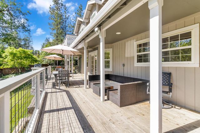 12071 Alta Sierra Dr, Grass Valley, CA 95949